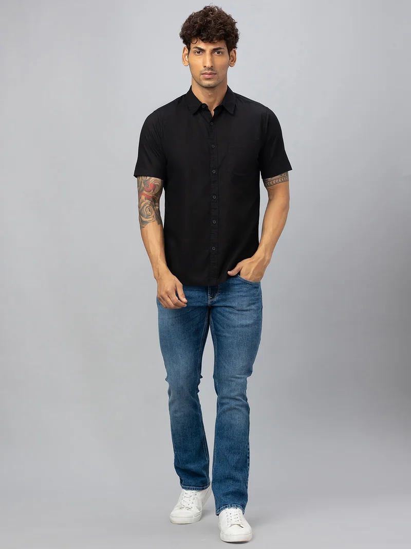 globus Globus Men Black Solid Cotton Regular Fit Casual Shirt